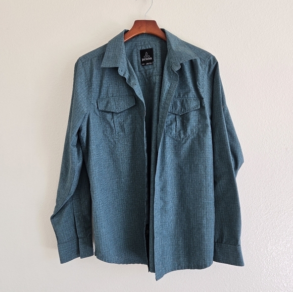 Prana Button Up Roll Tab Sleeve Shirt Outdoor Hiking  Camping Size Medium - Picture 5 of 15